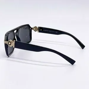 Versace | Accessories | Sale New Versace Black W Gold Unisex  display picture 1